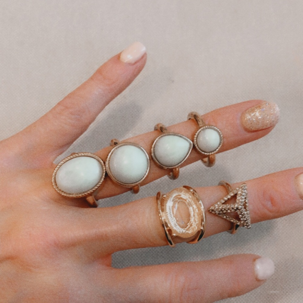 Lot 7 rings Francescas & BCBG